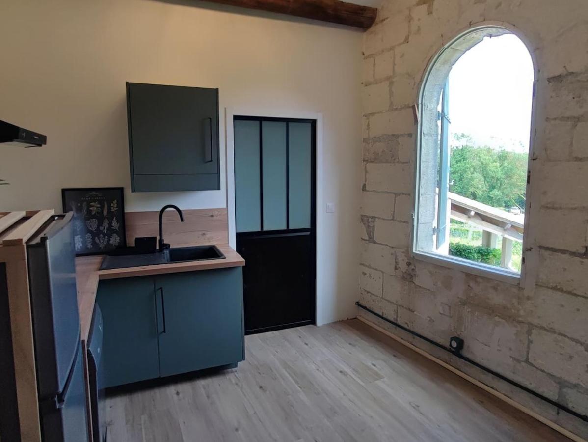 Appartement Au Calme Proche Centre Villeneuve-lès-Avignon Eksteriør bilde