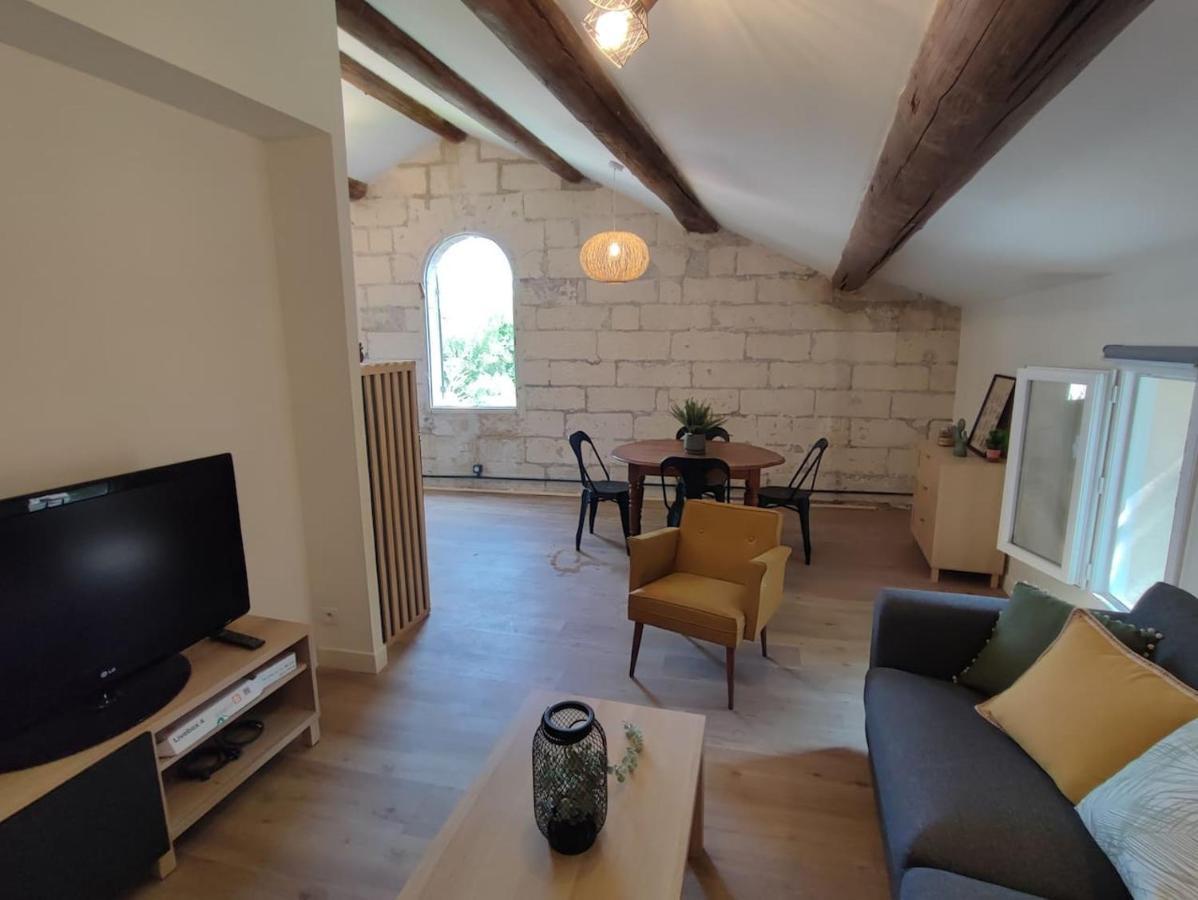 Appartement Au Calme Proche Centre Villeneuve-lès-Avignon Eksteriør bilde